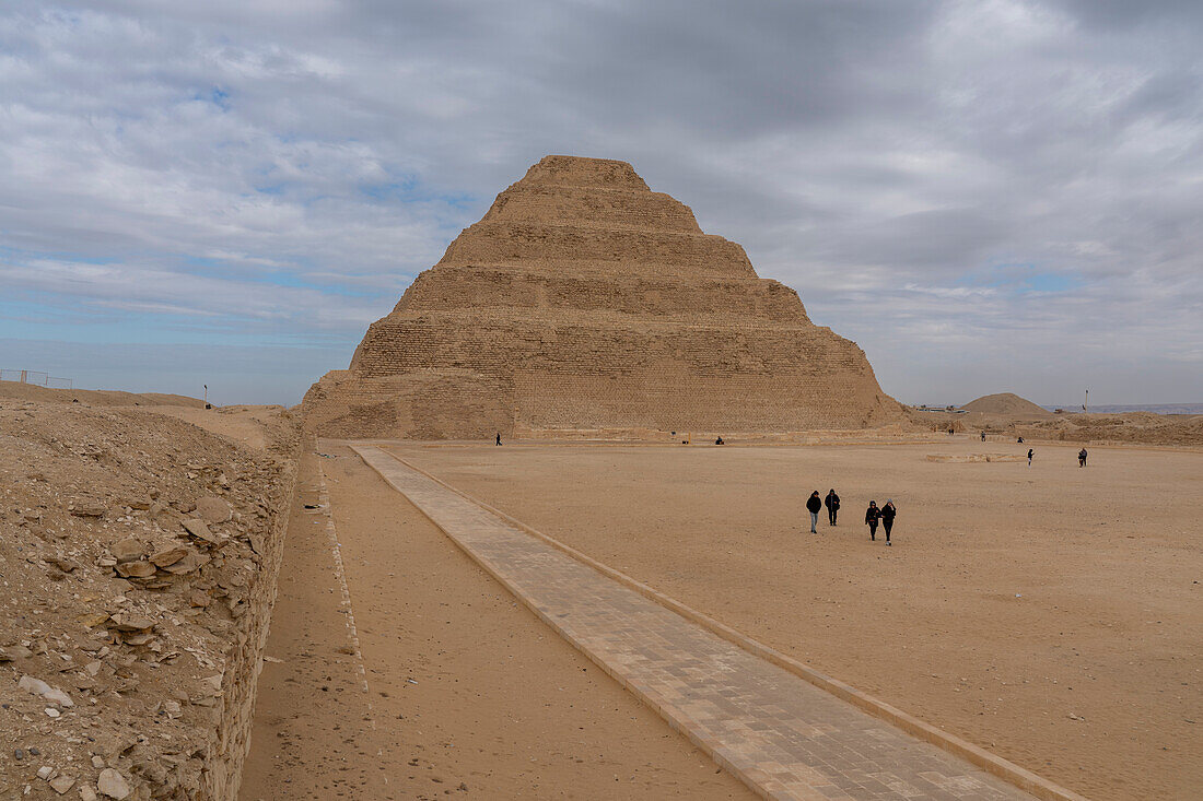 Stufenpyramide des Djoser,die erste Pyramide,Komplex von Saqqara,UNESCO-Welterbestätte,Ägypten,Nordafrika,Afrika