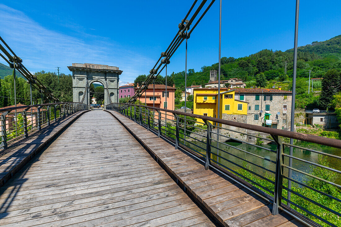 Chain Bridge, Ponte delle Catene, Fornoli, Tuscany, Italy, Europe