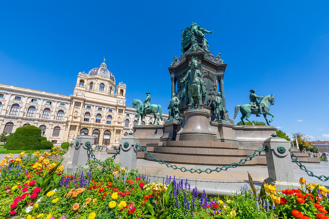 Naturhistorisches Museum,Denkmal der Kaiserin Maria Theresia,Maria-Theresien-Platz,UNESCO-Welterbe,Museumsquartier,Wien,Österreich,Europa