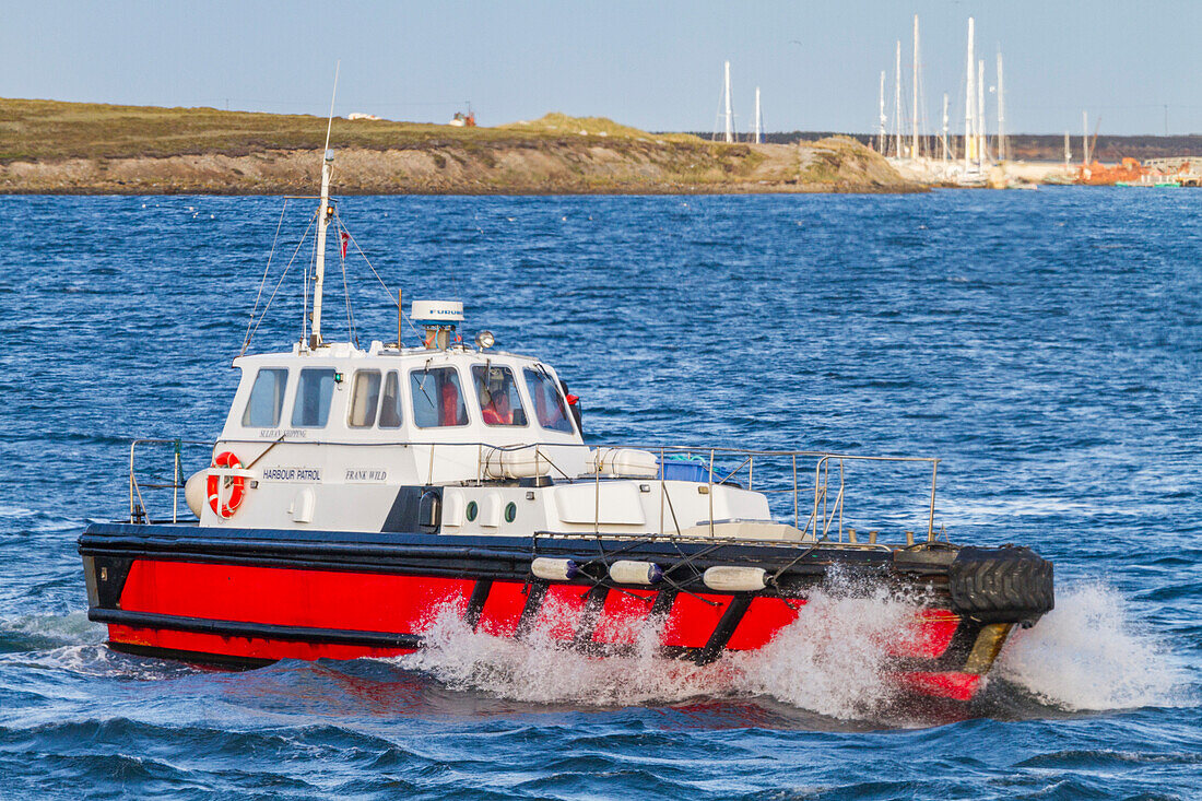 Das Hafenpatrouillenschiff 'Frank Wild' in Stanley auf den Falklandinseln,Südatlantik,Südamerika