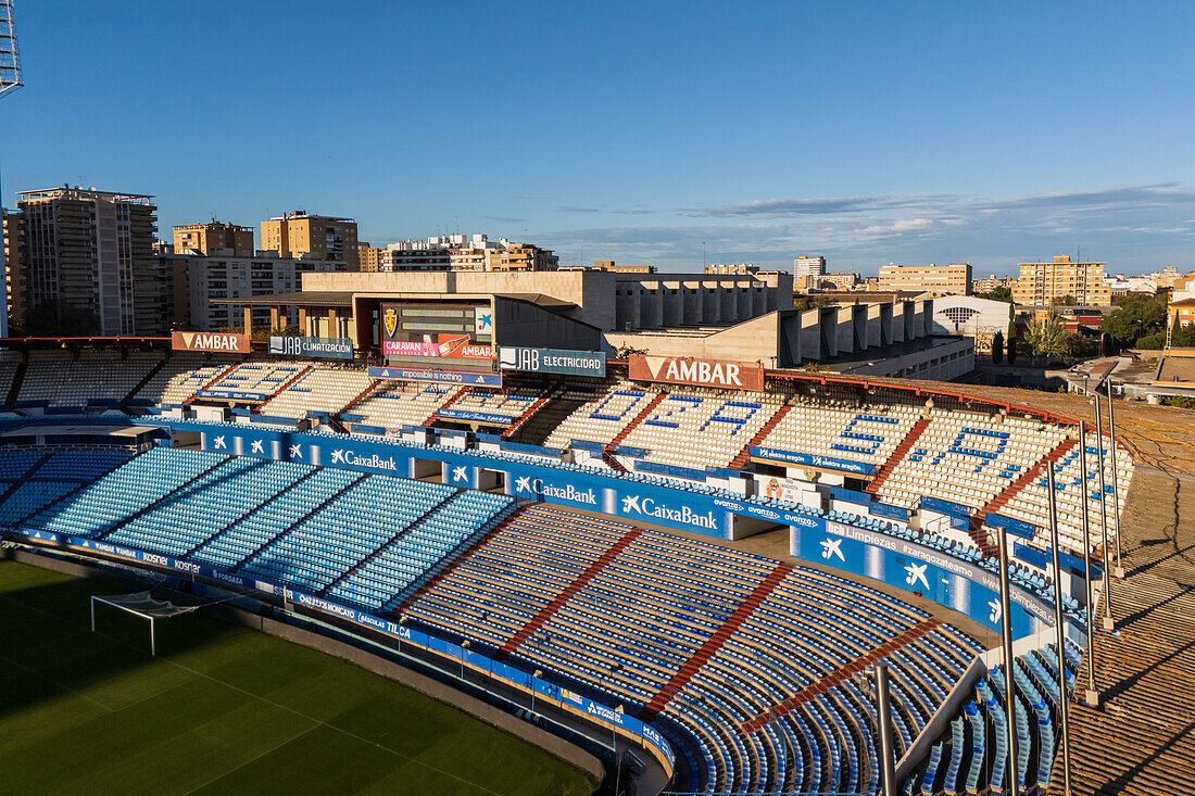 Luftaufnahme des Stadions La Romareda,das derzeit renoviert wird,Zaragoza,Spanien