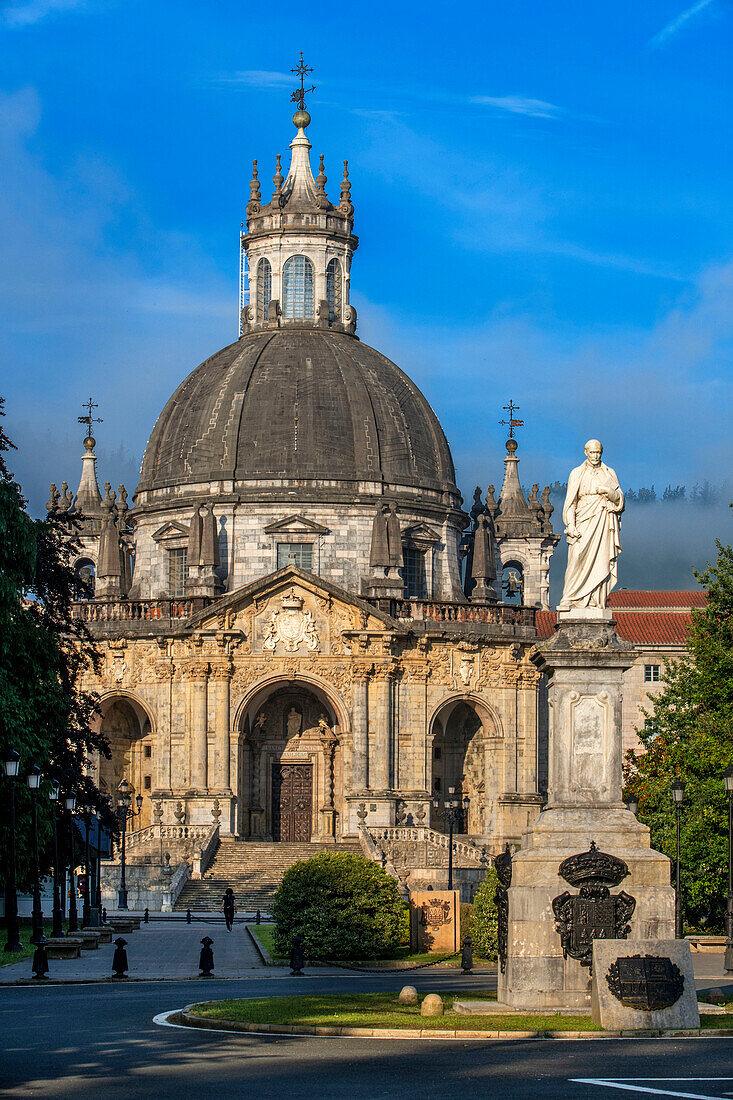 Heiligtum und Basilika von Loyola, zwischen den Städten Azpeitia und Azcoitia, Spanien.