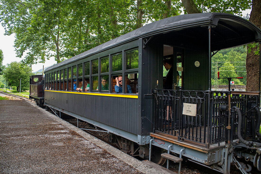 Alter Dampfzugwagen von Azpeitia im Baskischen Eisenbahnmuseum, einem der bedeutendsten seiner Art in Europa. Eisenbahngeschichte von Euskadi in Azpeitia, Gipuzkoa, Euskadi, Baskenland, Spanien.