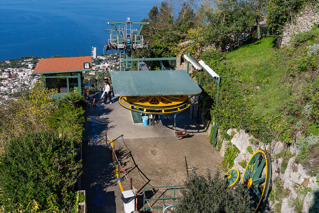 Die Hebemaschine für den Monte Solaro Sessellift von Anacapri auf der Insel Capri, Italien.