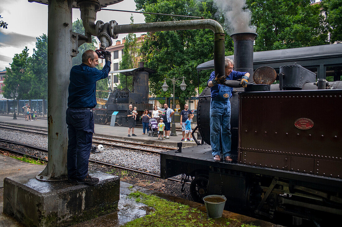 Alter Dampfzugwagen von Azpeitia im Baskischen Eisenbahnmuseum, einem der bedeutendsten seiner Art in Europa. Eisenbahngeschichte von Euskadi in Azpeitia, Gipuzkoa, Euskadi, Baskenland, Spanien.