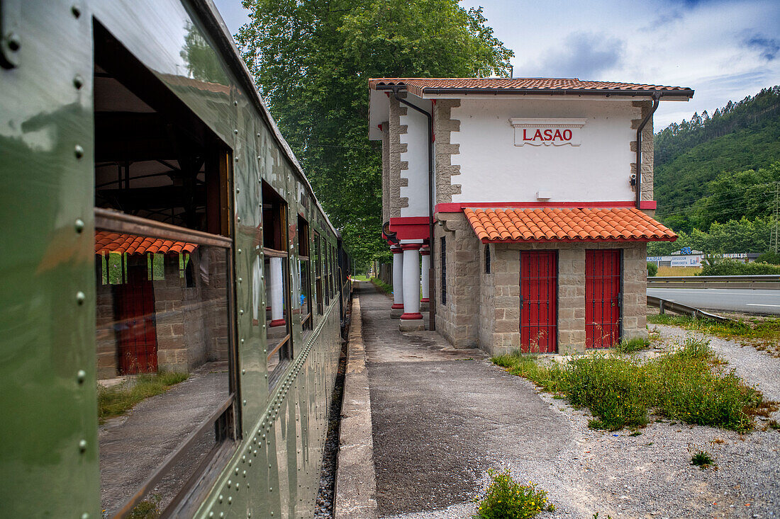 Alter Dampfzugwagen von Azpeitia im Baskischen Eisenbahnmuseum, einem der bedeutendsten seiner Art in Europa. Eisenbahngeschichte von Euskadi in Azpeitia, Gipuzkoa, Euskadi, Baskenland, Spanien.