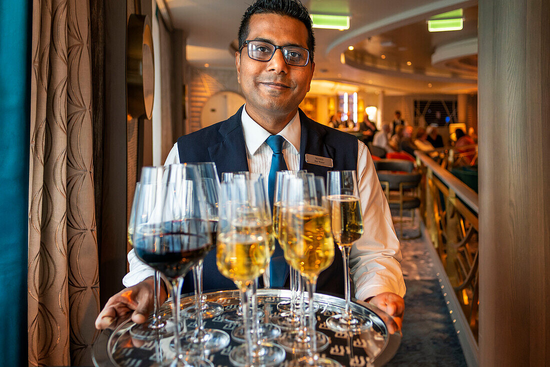 Welcome drinks inside of the Silversea Endeavor in the coast of Greenland