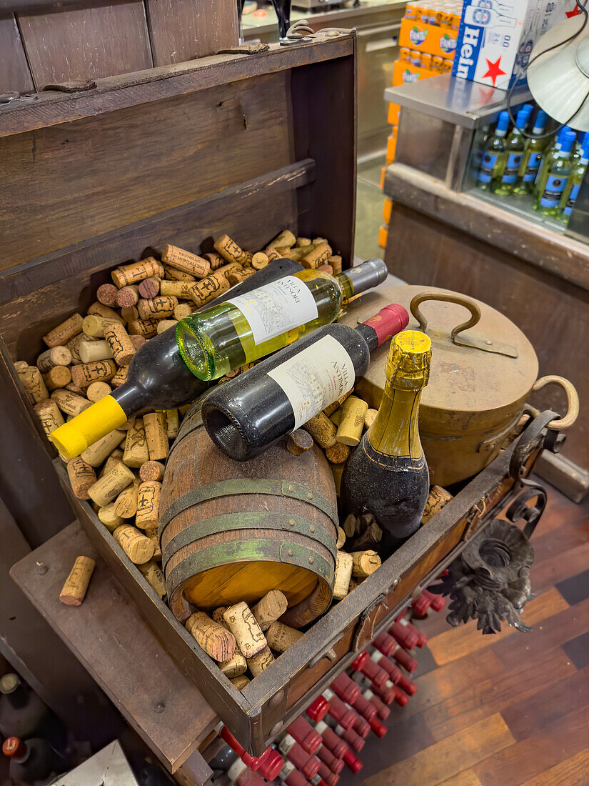 Rustic decor in a restaurant serving typical Tuscan cuisine in Florence, Italy.