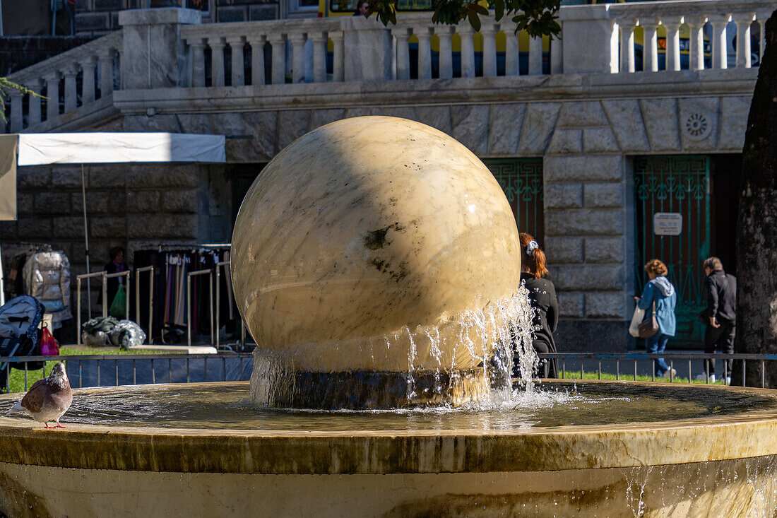 Floating Stone Fountain or Fontana la PietrGalleggiante by Kenneth Davis in the Piazza Gramsci in Carrara, Italy.