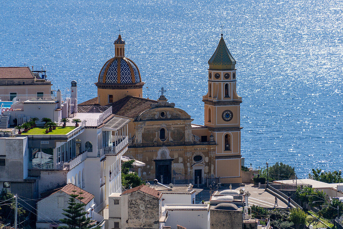 Die Kirche von San Gennaro an der Amalfiküste in Vettica Maggiore, Praiano, Italien.