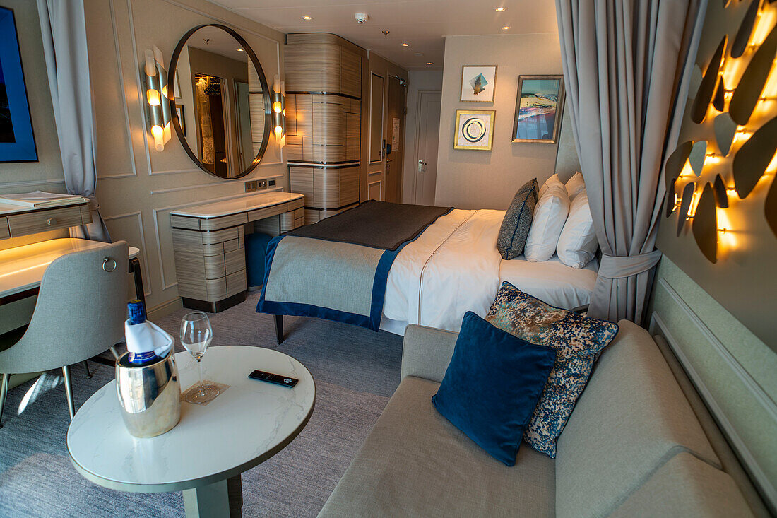 Suite cabin of Silversea Endeavor in the coast of Greenland