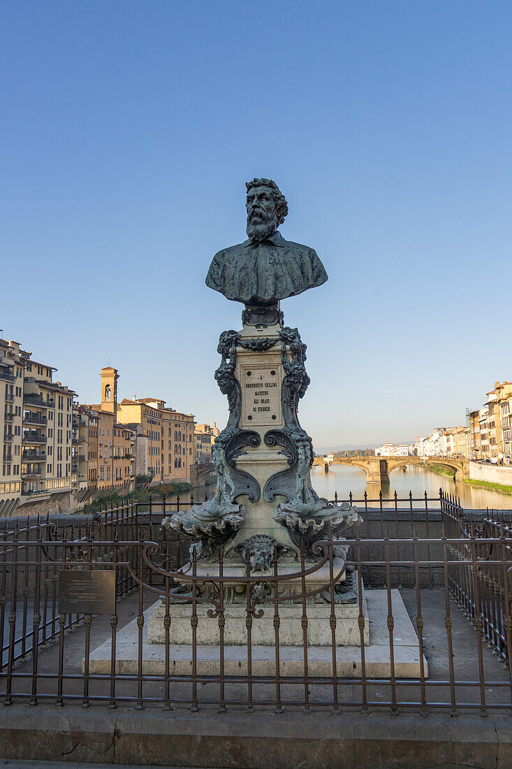 Bronze bust of master goldsmith & sculptor Benvenuto Cellini on the Ponte Vecchio in Florence, Italy.