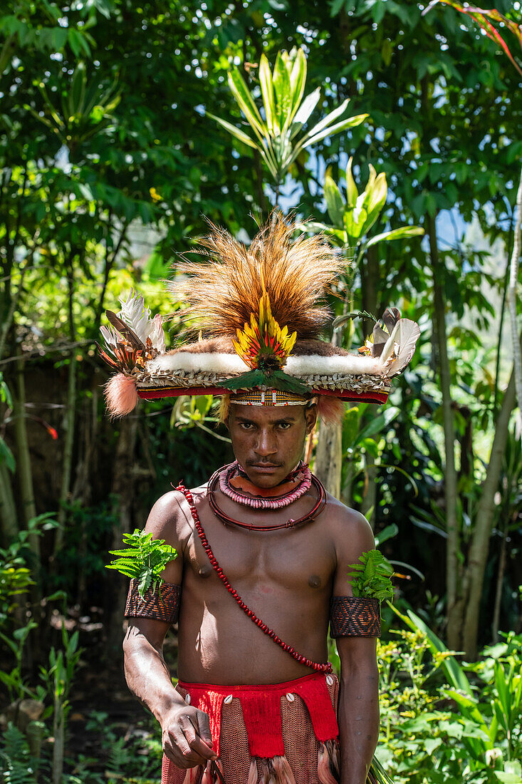 The Huli Wigmen of Papua New Guinea, Highlands Region