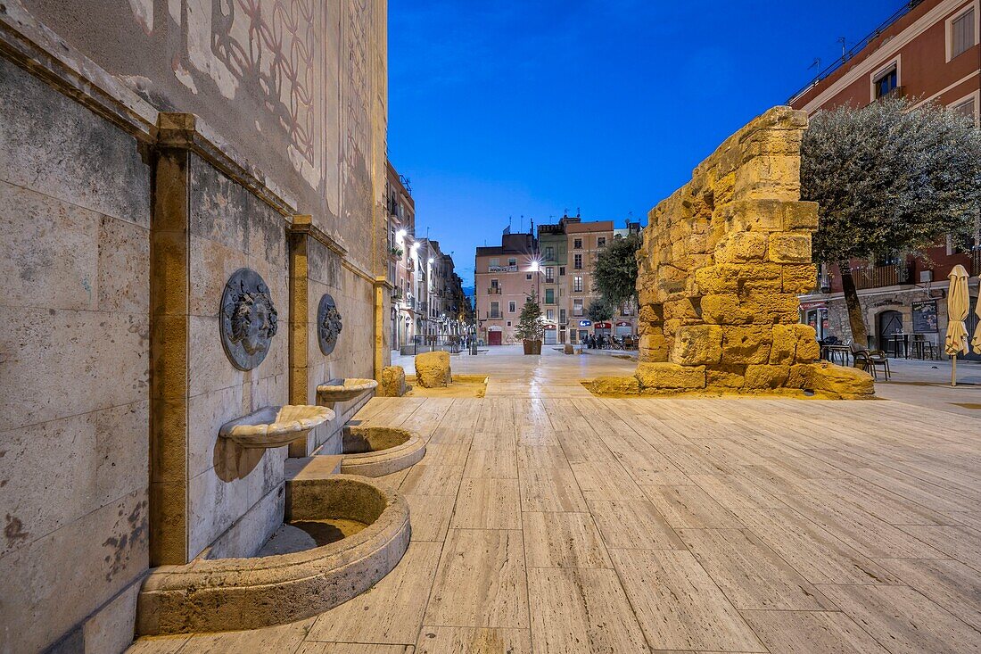 Fuente Baco (Bacchus Fountain), UNESCO, Tarragona, Catalonia, Spain