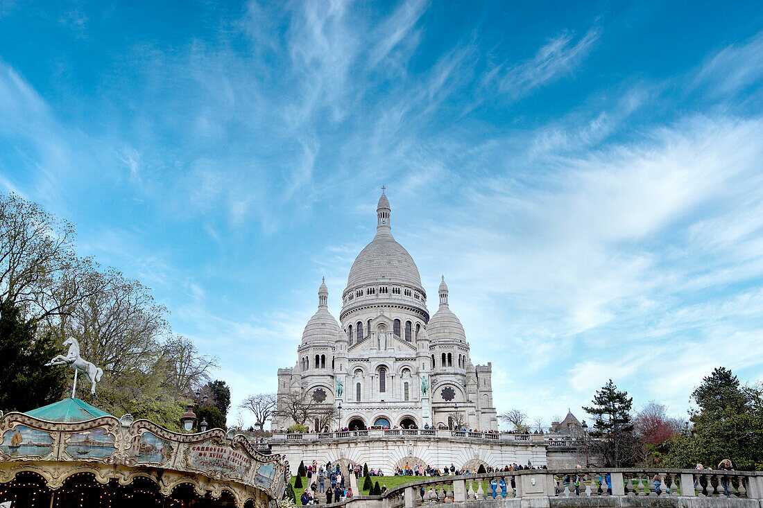 Basilique du Sacre-CL?ur (Basilica of the Sacred Heart), Montmartre, Paris, France