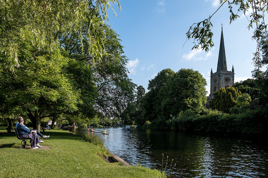 Scenic view of the River Avon with Holy Trinity Church in background, Stratford-upon-Avon, Warwickshire, England, United Kingdom