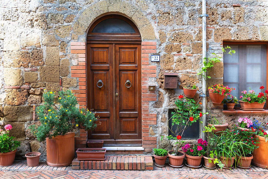 Streets of Sovana, one of the most beautiful villages of Italy, Grosseto, Tuscany, Italy