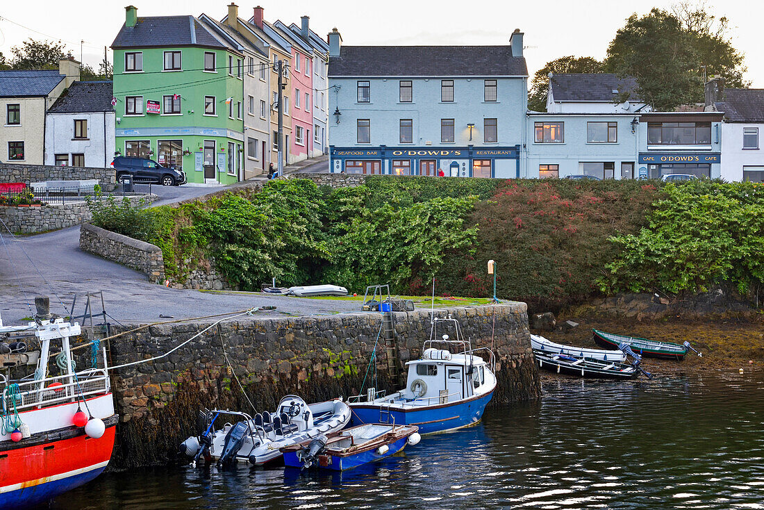 Rounstone's harbour, west coast, Connemara, County Galway, Connacht, Republic of Ireland