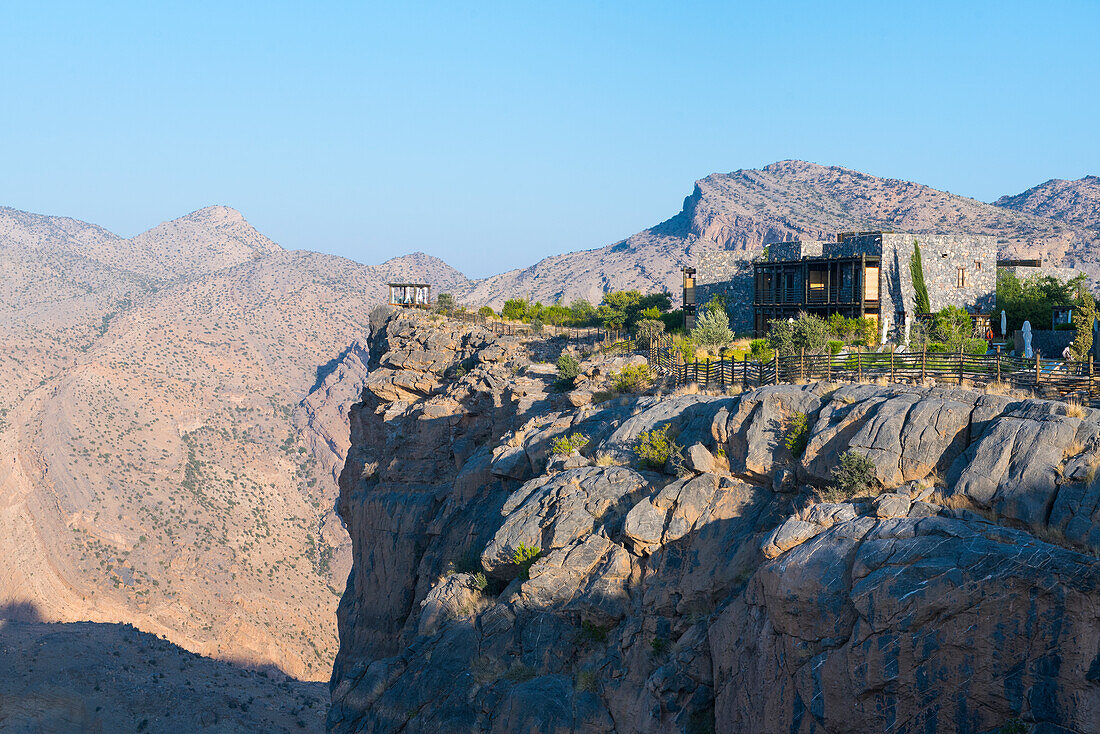 Alila Jabal Akhdar Hotel, 2000 Meter über dem Meeresspiegel gelegen, umgeben vom Al Hajar-Gebirge, Sultanat Oman, Arabische Halbinsel