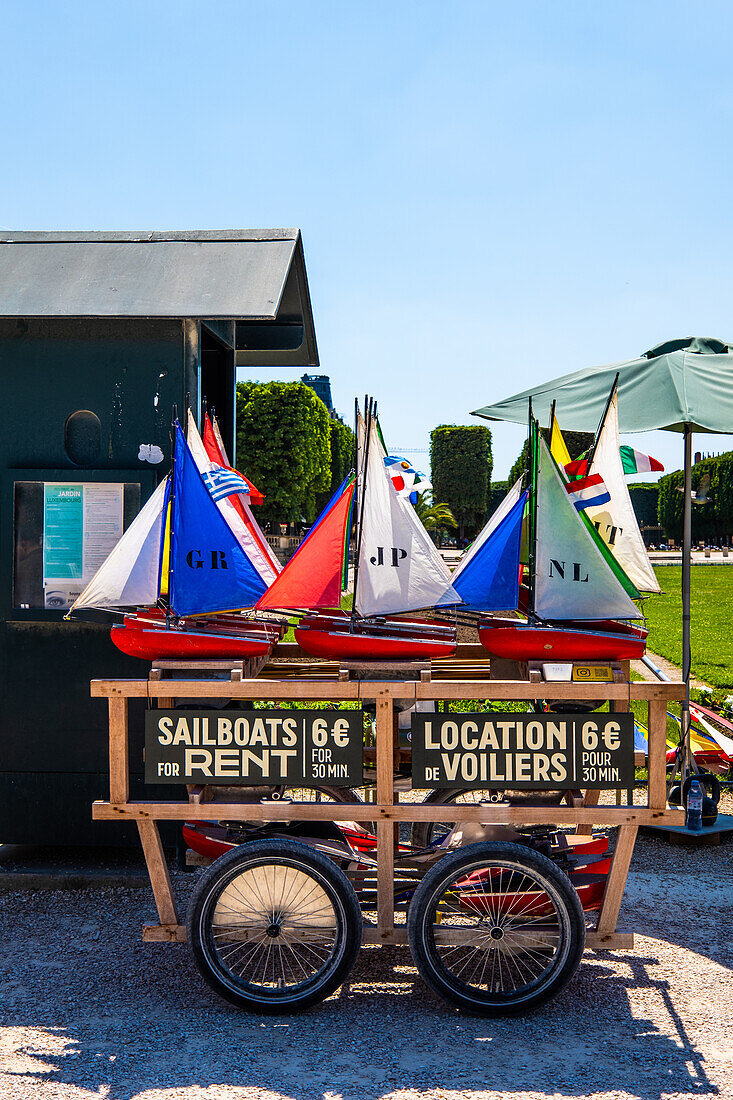 Spielzeugboote zum Mieten, Jardin du Luxembourg, Paris, Frankreich