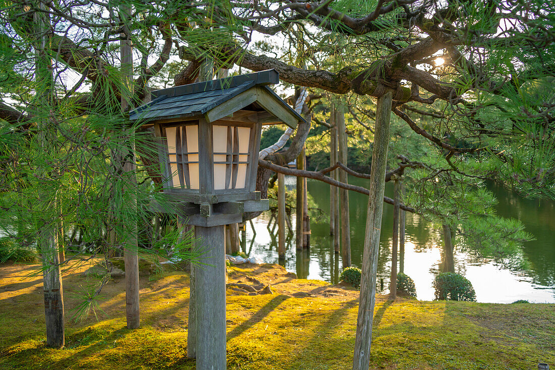 View of Japanese lamp in Kenrokumachi Japanese Garden, Kanazawa City, Ishikawa Prefecture, Honshu, Japan