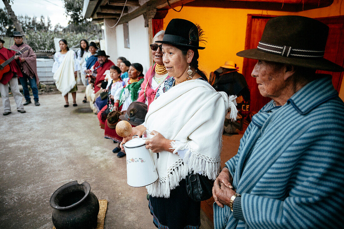 Fest des Lichts (Inti Raymi Fest), Gemeinde Cochas, Parochie Angochagua, Provinz Imbabura, Ecuador