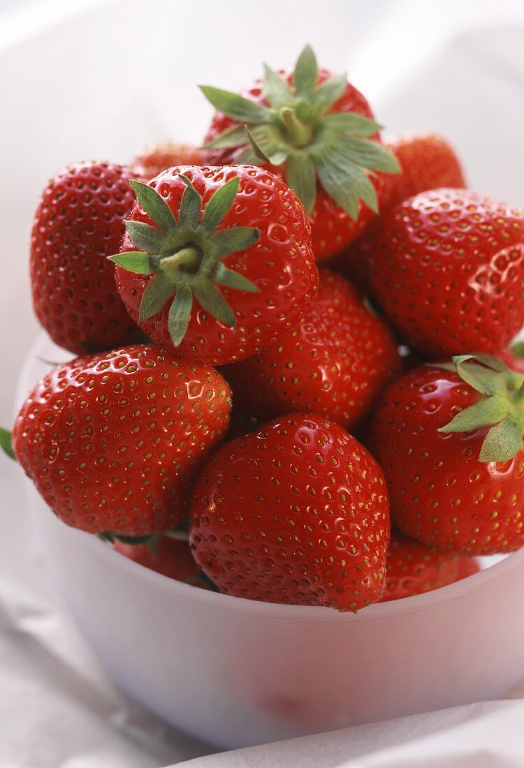 Erdbeeren in einem Schälchen