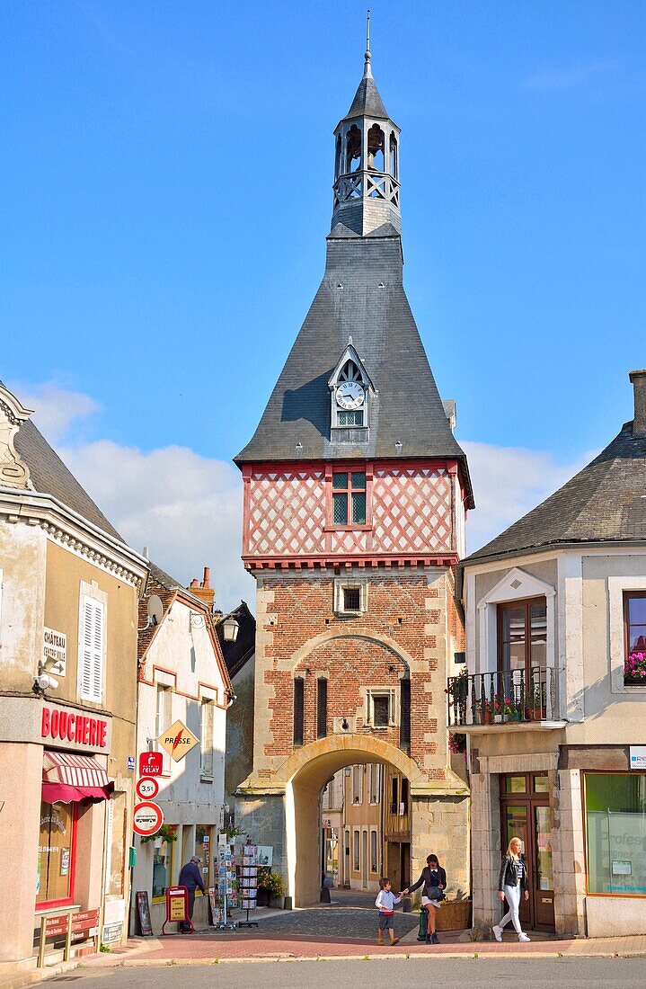 Frankreich, Yonne, Saint Fargeau, der Glockenturm