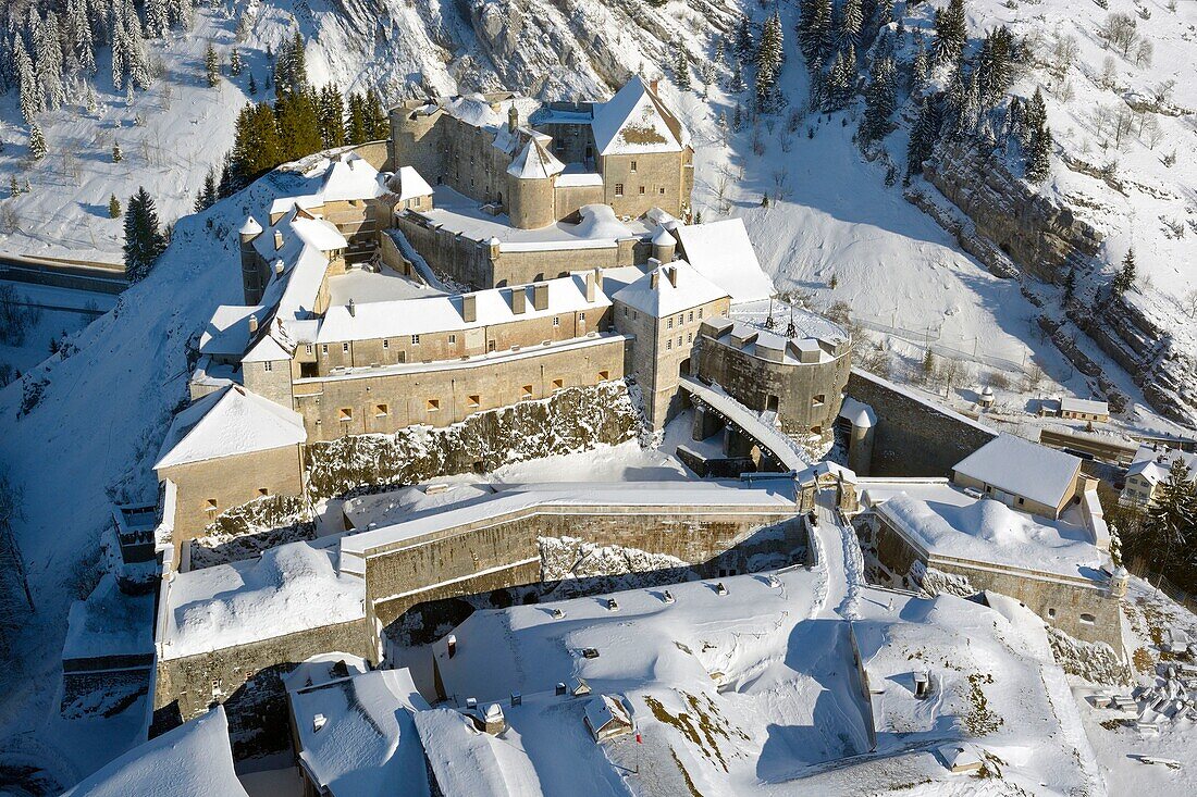 Frankreich, Doubs, La Cluse et Mijoux, die Festung von Joux (Luftaufnahme)