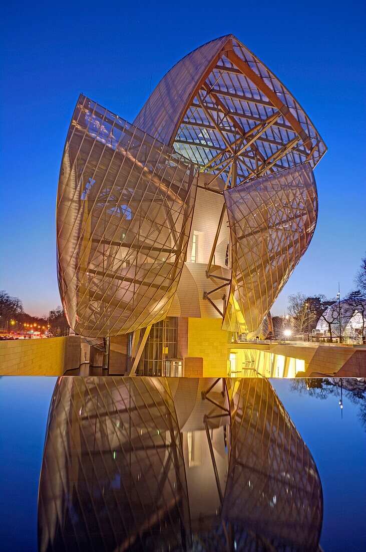 Frankreich, Paris, Bois de Boulogne, Stiftung Louis Vuitton des Architekten Frank Gehry