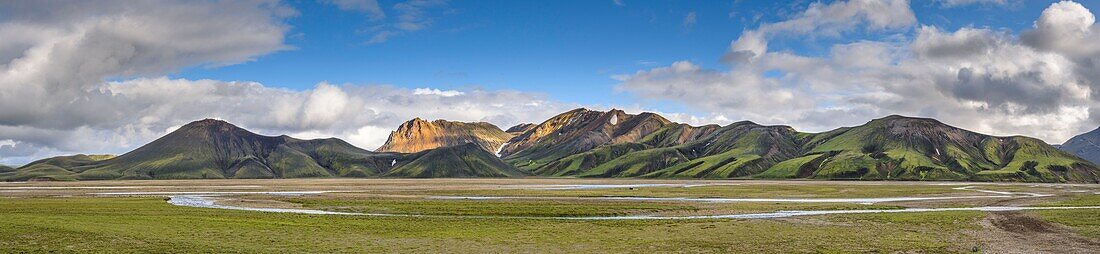 Iceland, Southern Region, Fjallabak Natural Reserve, Landmanalaugar landscape