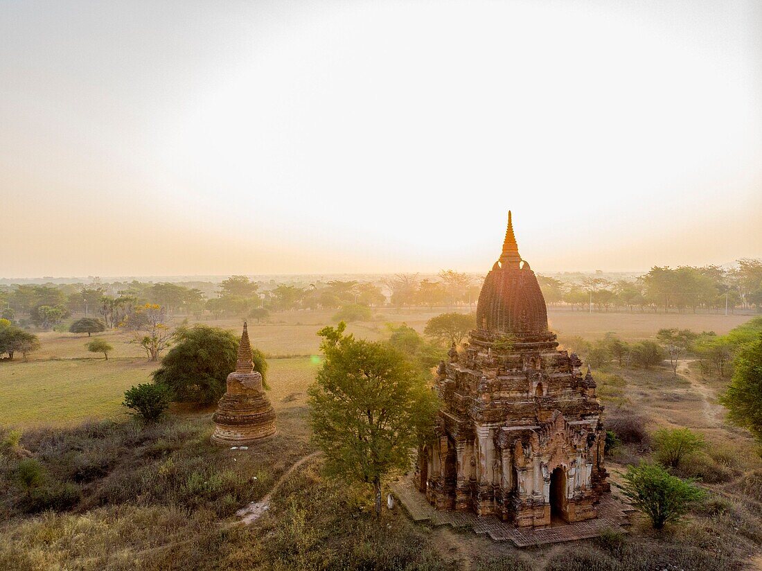 Myanmar (Burma), Region Mandalay, buddhistische archäologische Stätte von Bagan, die von der UNESCO zum Weltkulturerbe erklärt wurde (Luftaufnahme)