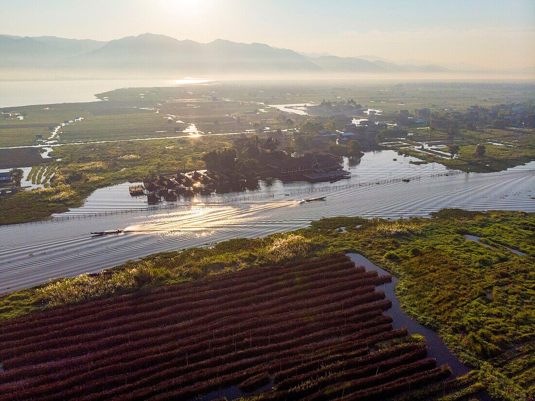 Myanmar (Burma), Shan-Staat, Inle-See, Kela Floating Gardens (Luftaufnahme)