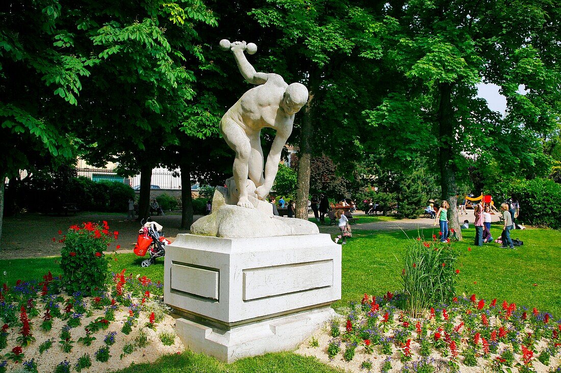 France, Hauts de Seine, Vanves, City Hall Square