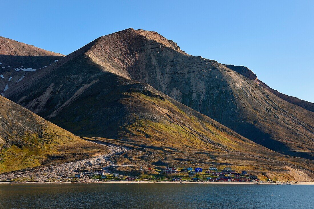 Greenland, North West coast, Murchison sound north of Baffin Bay, Siorapaluk, the most nothern village from Greenland