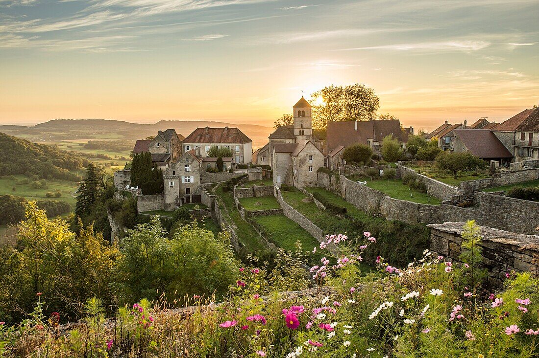 France, Jura, Chateau Chalon, the village implanted on a rocky headland