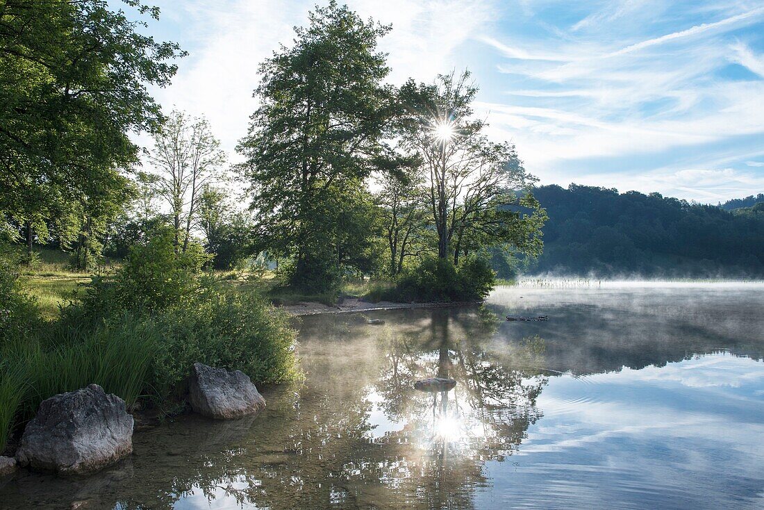 Frankreich, Jura, der Standort von vier Seen oder kleinem Schottland, der See der Motte oder von Ilay und die Spitze des Adlers