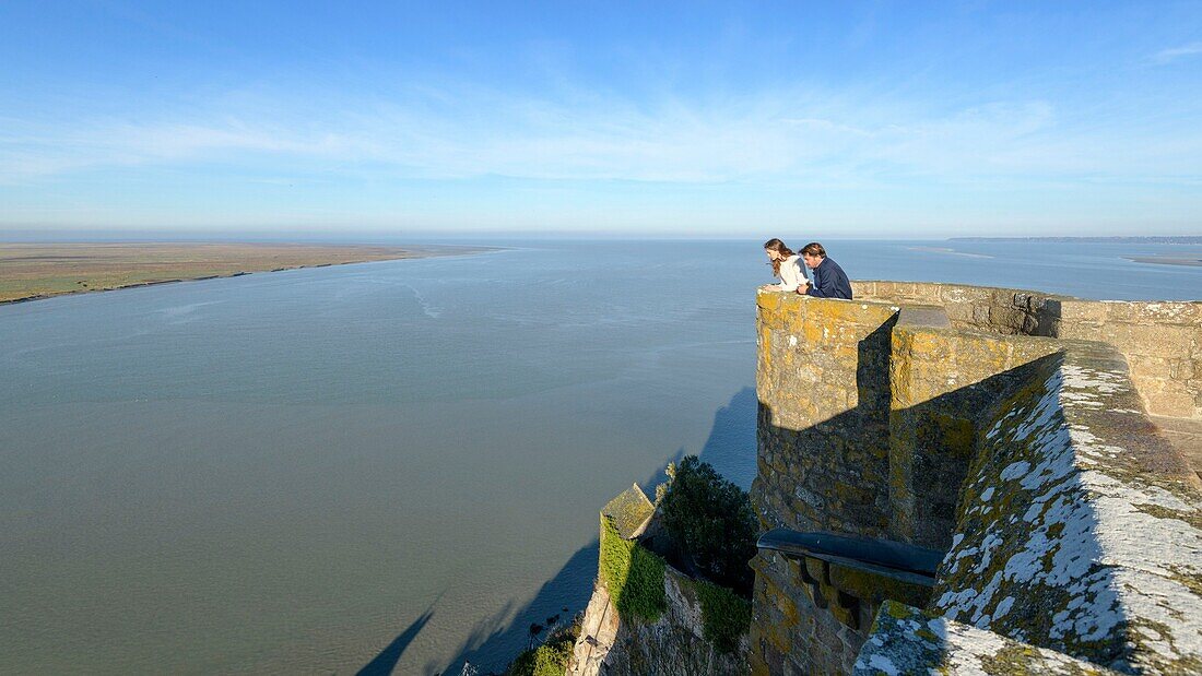 Frankreich, Manche, der Mont-Saint-Michel, die Bucht von Mont-Saint-Michel von einer der Terrassen der Abtei