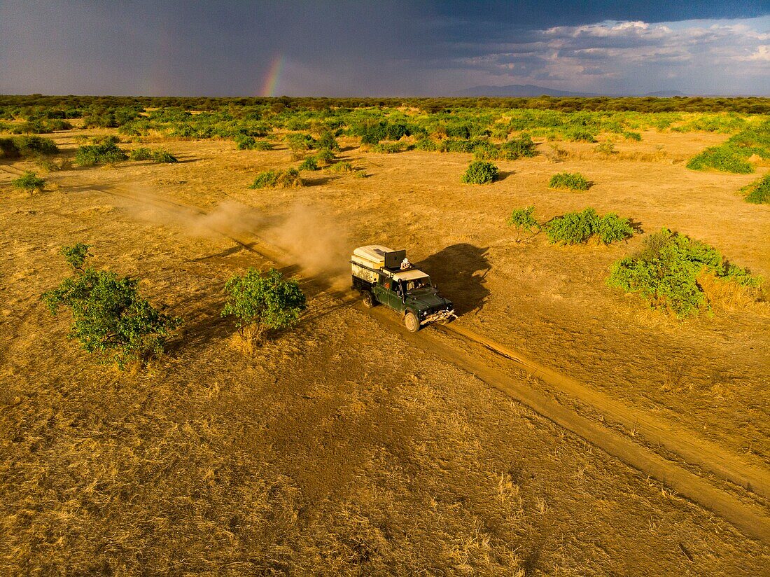 Kenia, Magadi-See, das Fahrzeug von Michel Denis Huot (Luftaufnahme)