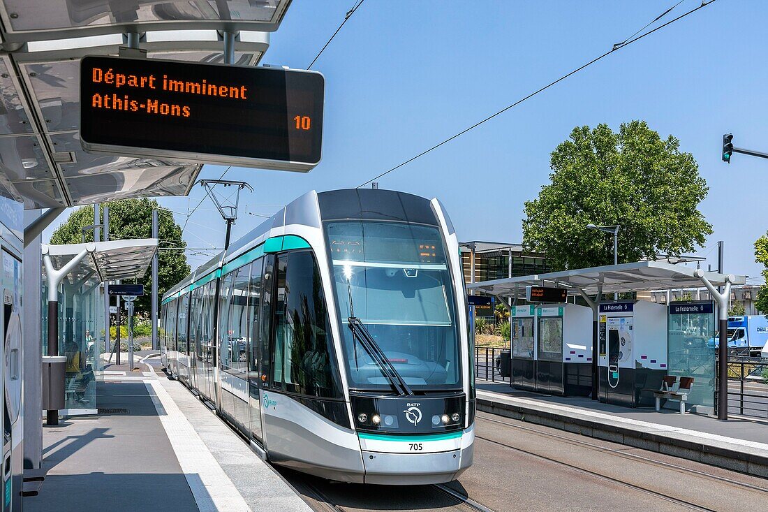 Frankreich, Val de Marne, Rungis, Straßenbahnhaltestelle, La Fraternelle