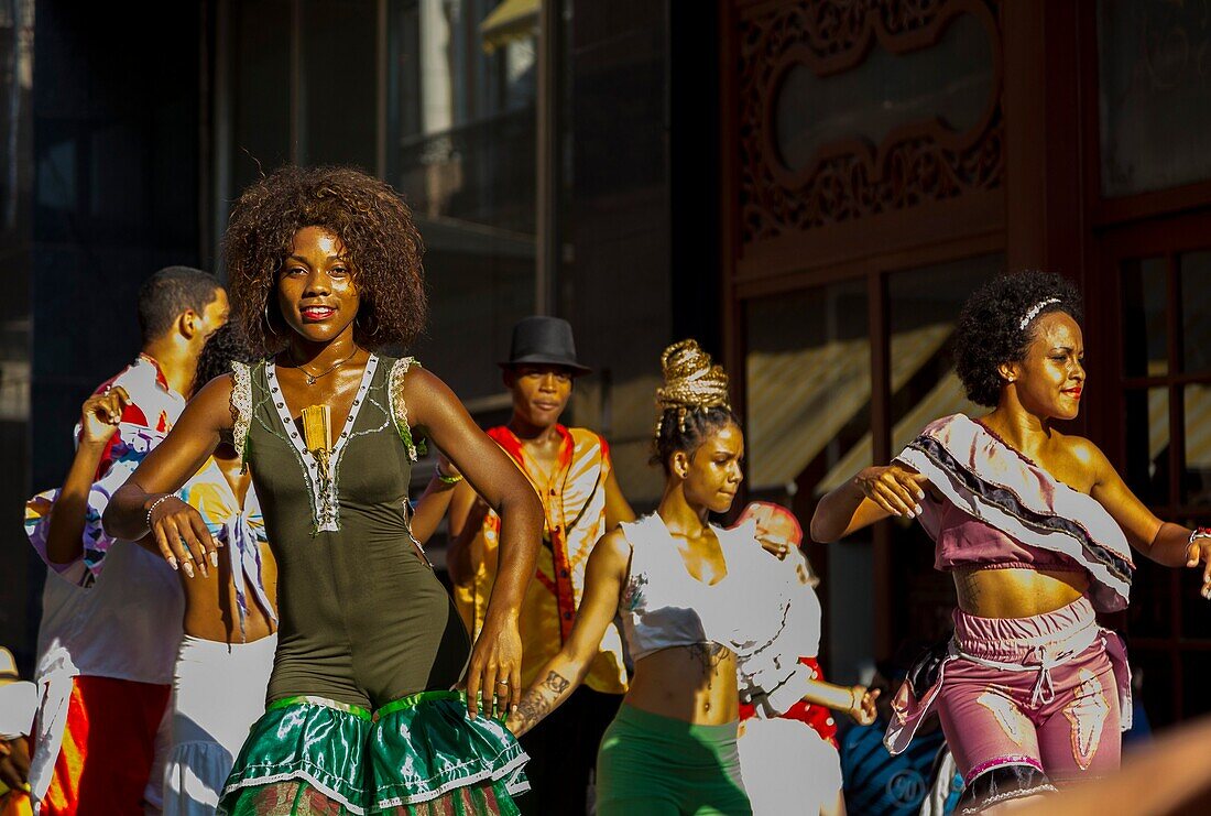 Kuba, Havanna, Stadtteil Habana Vieja, von der UNESCO zum Weltkulturerbe erklärt, Karneval auf der Straße