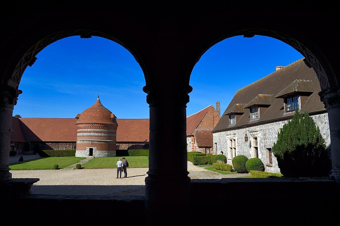 France, Seine Maritime, Cote d'Albatre (Alabaster Coast), Pays de Caux, Varengeville sur Mer, the Manoir d'Ango (Ango Manor) and its dovecote