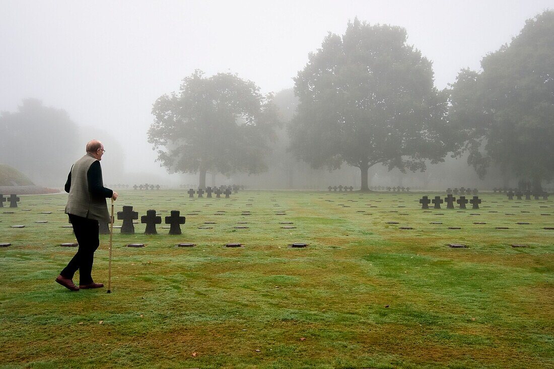 Frankreich, Calvados, La Cambe, deutscher Soldatenfriedhof des Zweiten Weltkriegs