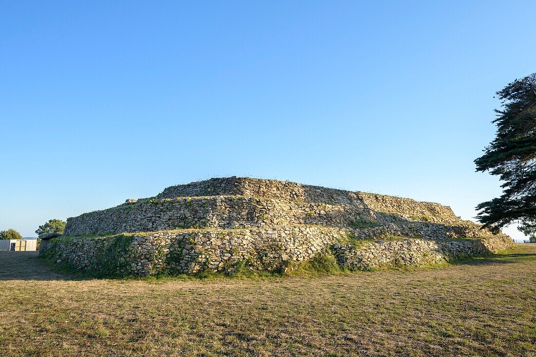 France, Morbihan, Arzon, the megalithic site of Petit Mont on the peninsula of Rhuys