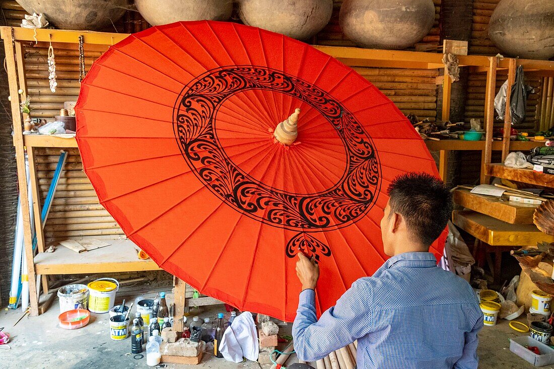 Myanmar (Burma), Mandalay region, Buddhist archaeological site of Bagan, paper and bamboo umbrella factory