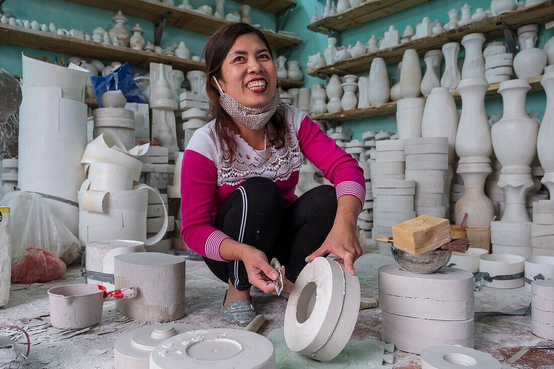 Vietnam, Bat Trang, near Hanoi, ceramist village