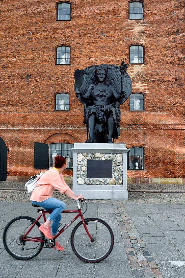 Denmark, Zealand, Copenhagen, Larsens Plads waterfront, National Gallery of Denmark, museum of the royal collection of copies (Den Kongelige Afstøbningssamling) at the Danish West Indian Warehouse, I AM QUEEN MARY by Virgin Islands artist La Vaughn Belle and Danish artist Jeannette Ehlers (2018)