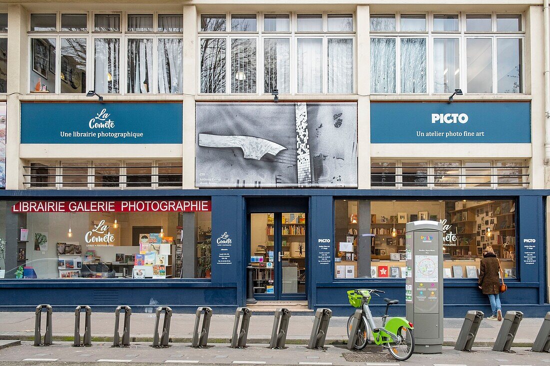 France, Paris, the Comete bookstore