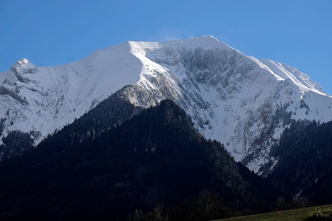 France, Isere, Saint Maurice en Trieves, the Diois Massif, the Jocou (2051 m), facing north at the end of winter