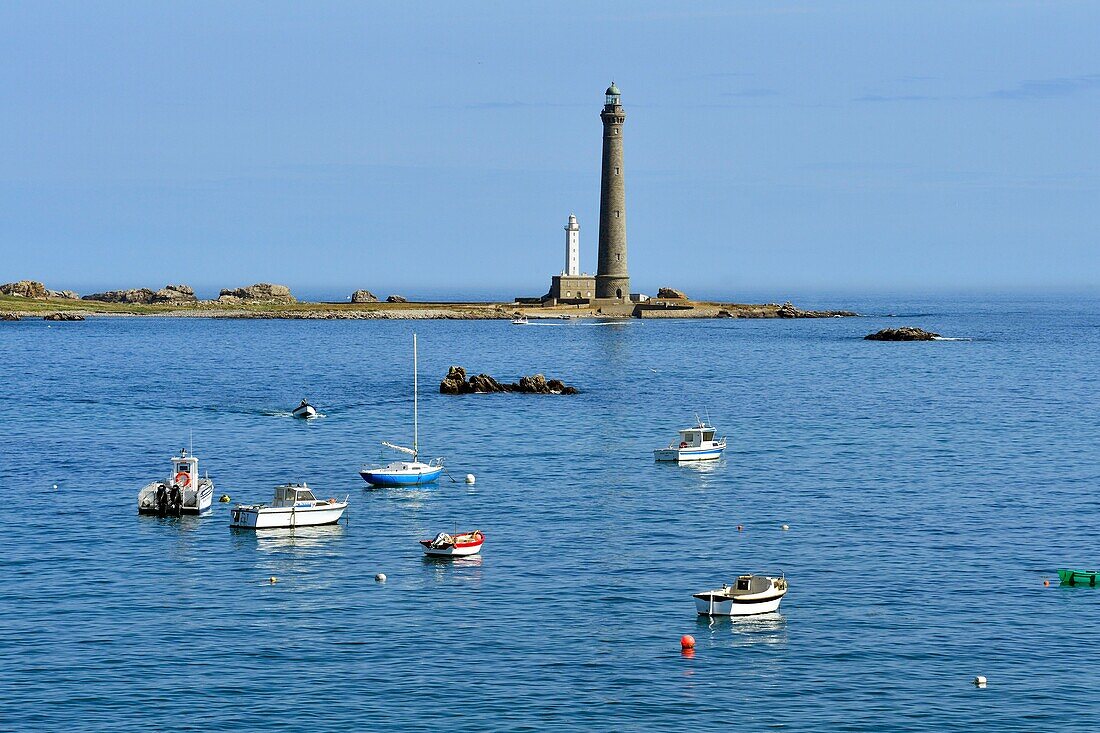 Frankreich, Finistere, Plouguernau, die Jungferninsel im Archipel von Lilia, der Leuchtturm der Jungferninsel, der höchste Leuchtturm Europas mit einer Höhe von 82,5 Metern